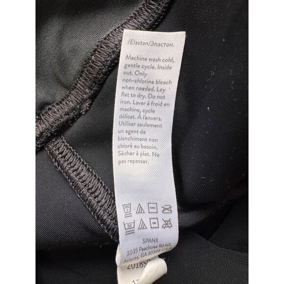 NEW SPANX Women's Matte Black Faux Leather Glossy Camo Shaping Leggings Size M - Picture 8 of 10